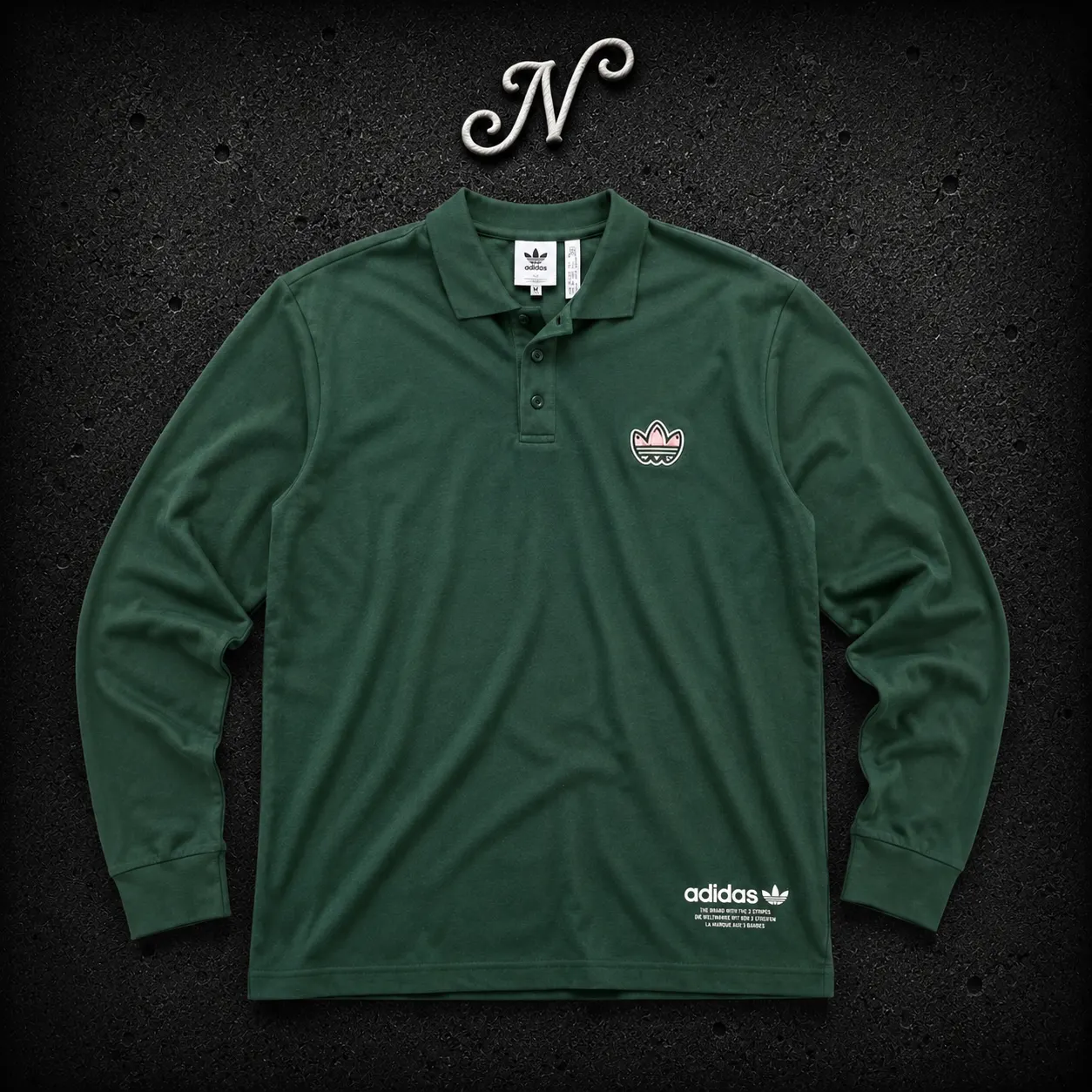 Adidas  Neuclassics — remera streetwear original, vista frontal