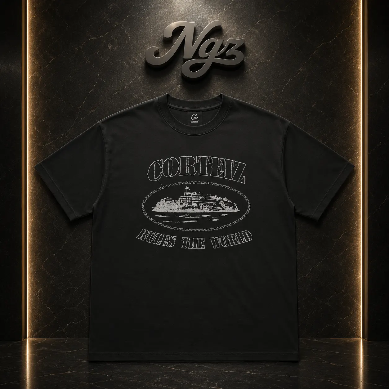 ALCATRAZ CORTEIZ RULES THE WORLD — remera streetwear original, vista frontal