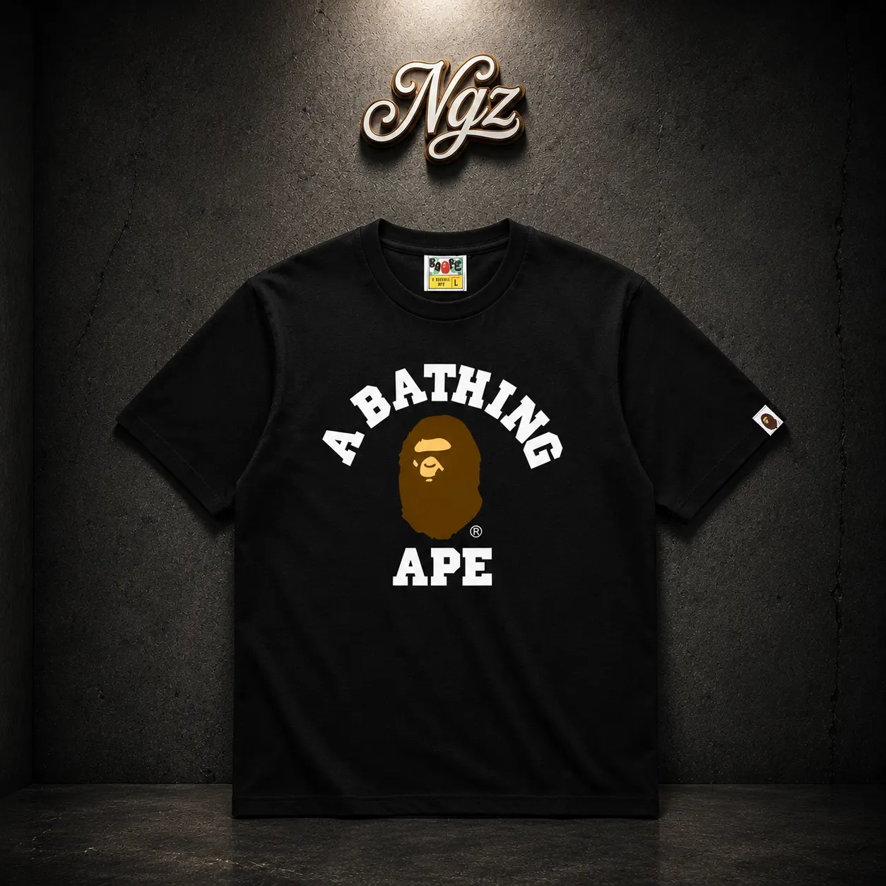 BAPE College Tee Black — remera streetwear original, vista frontal
