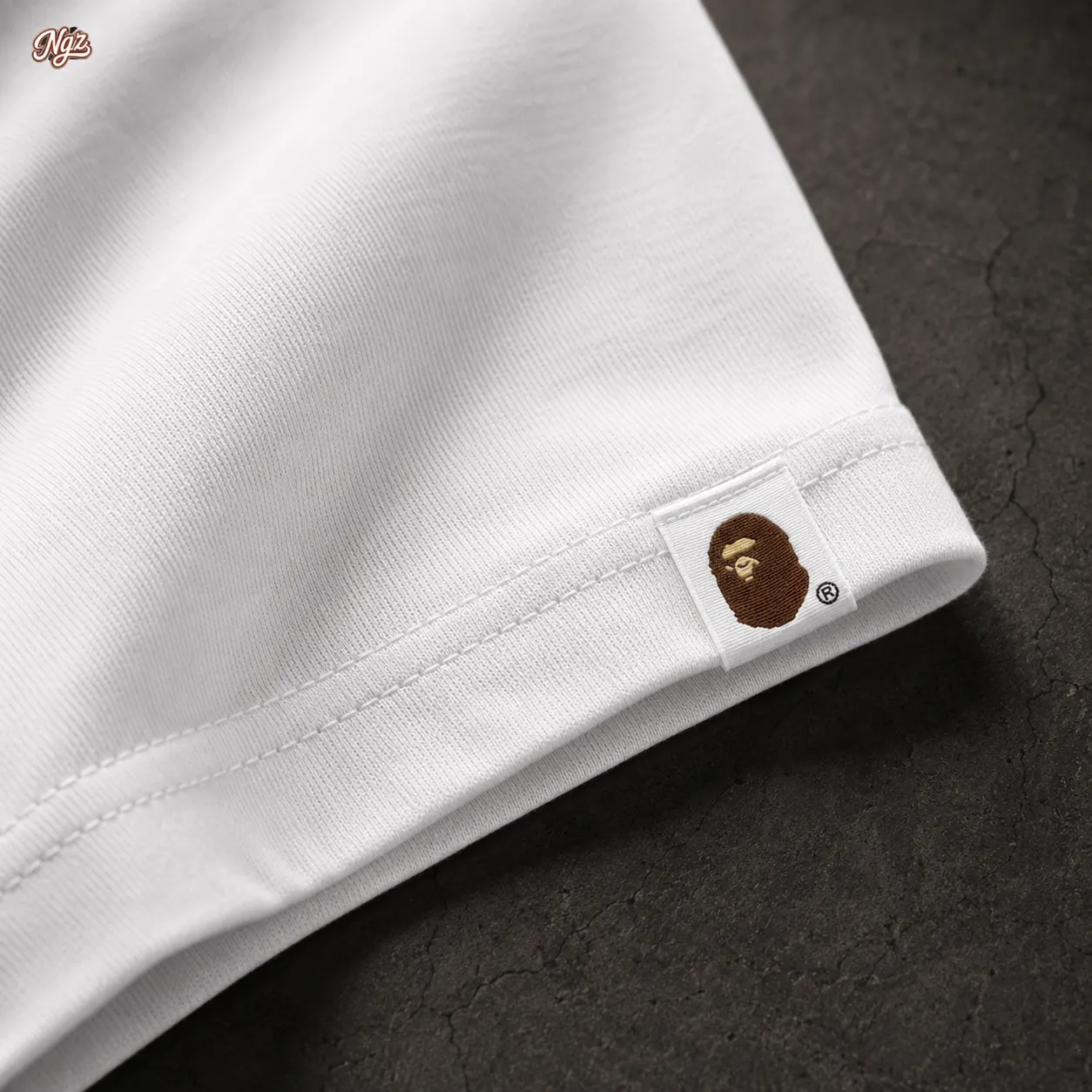 BAPE Snow Globe Ape Head Tee — remera streetwear original, detalle