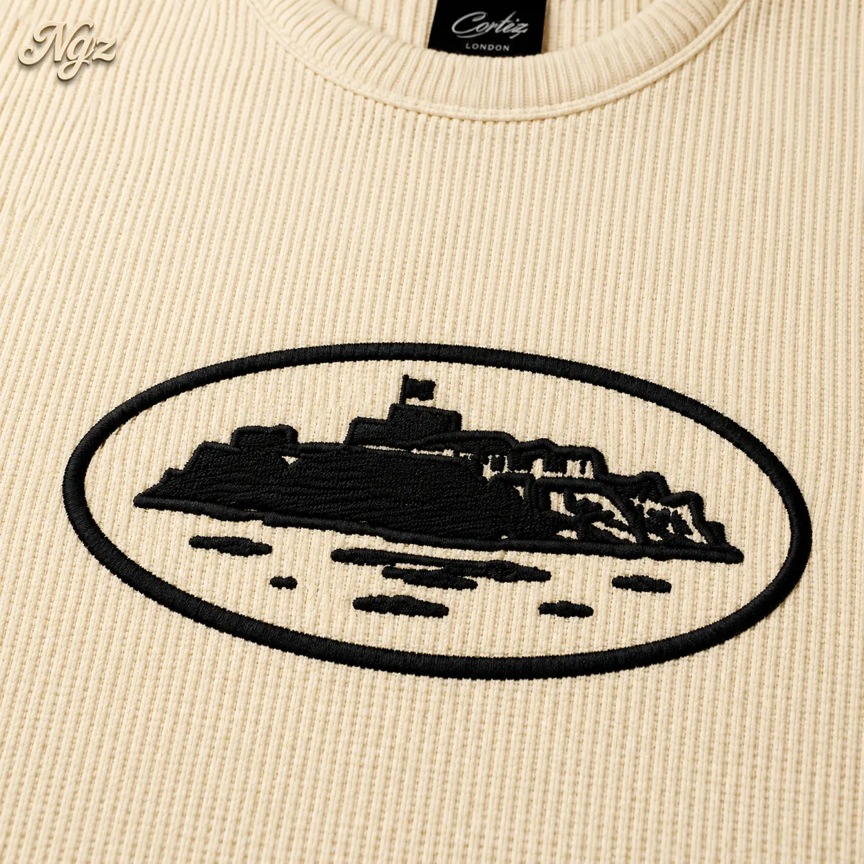 Corteiz Island Waffle Thermal — remera streetwear original, detalle