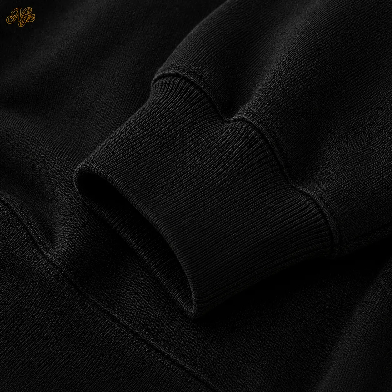 Corteiz Rusty Alcatraz Hoodie Black — buzo streetwear original, vista lateral