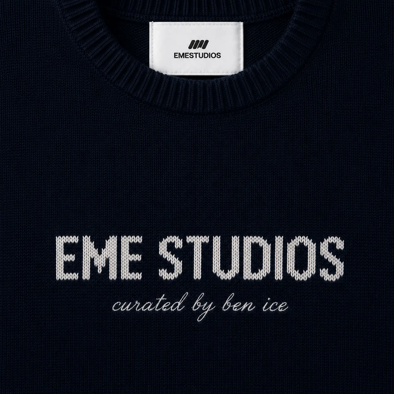 Eme Studios Master Navy Knit Sweater — buzo streetwear original, detalle