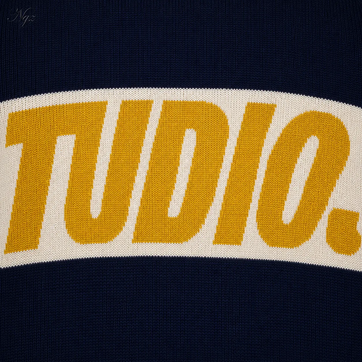 Eme Studios Thrill Mustard Zipper Knit — buzo streetwear original, vista completa