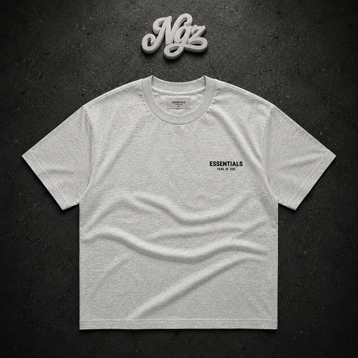 Fear of God Essentials Short Sleeve Tee — remera streetwear original, vista frontal