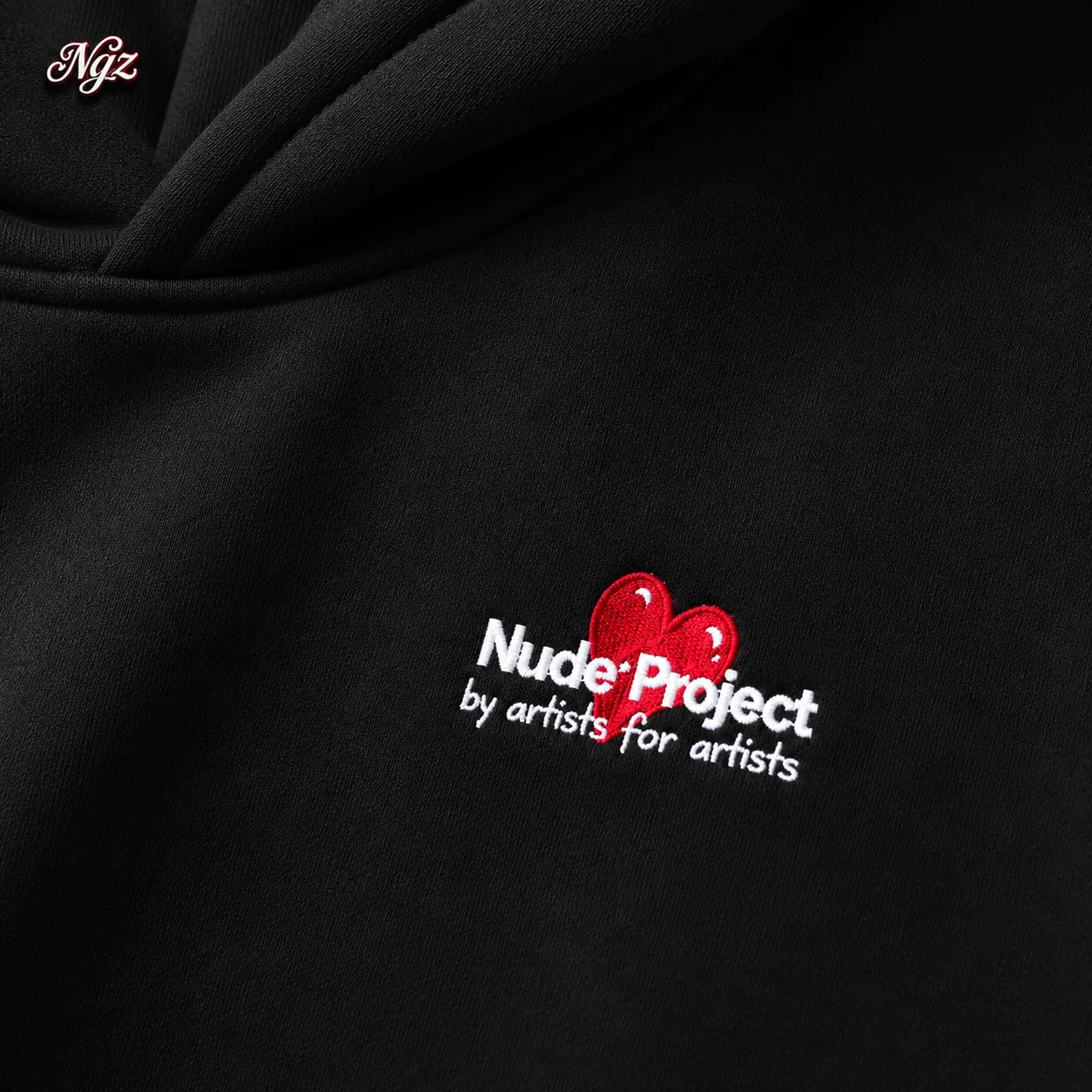 Juicy Cherry Hoodie 'Black Nude Project — buzo streetwear original, detalle