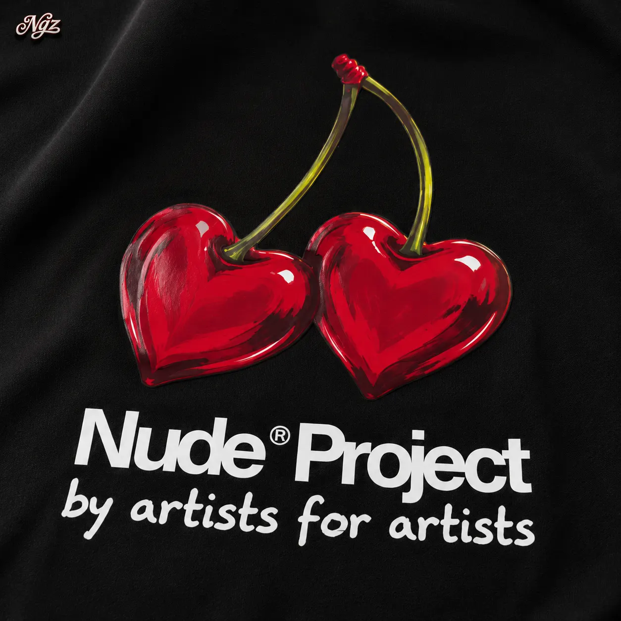 Juicy Cherry Hoodie 'Black Nude Project — buzo streetwear original, vista lateral