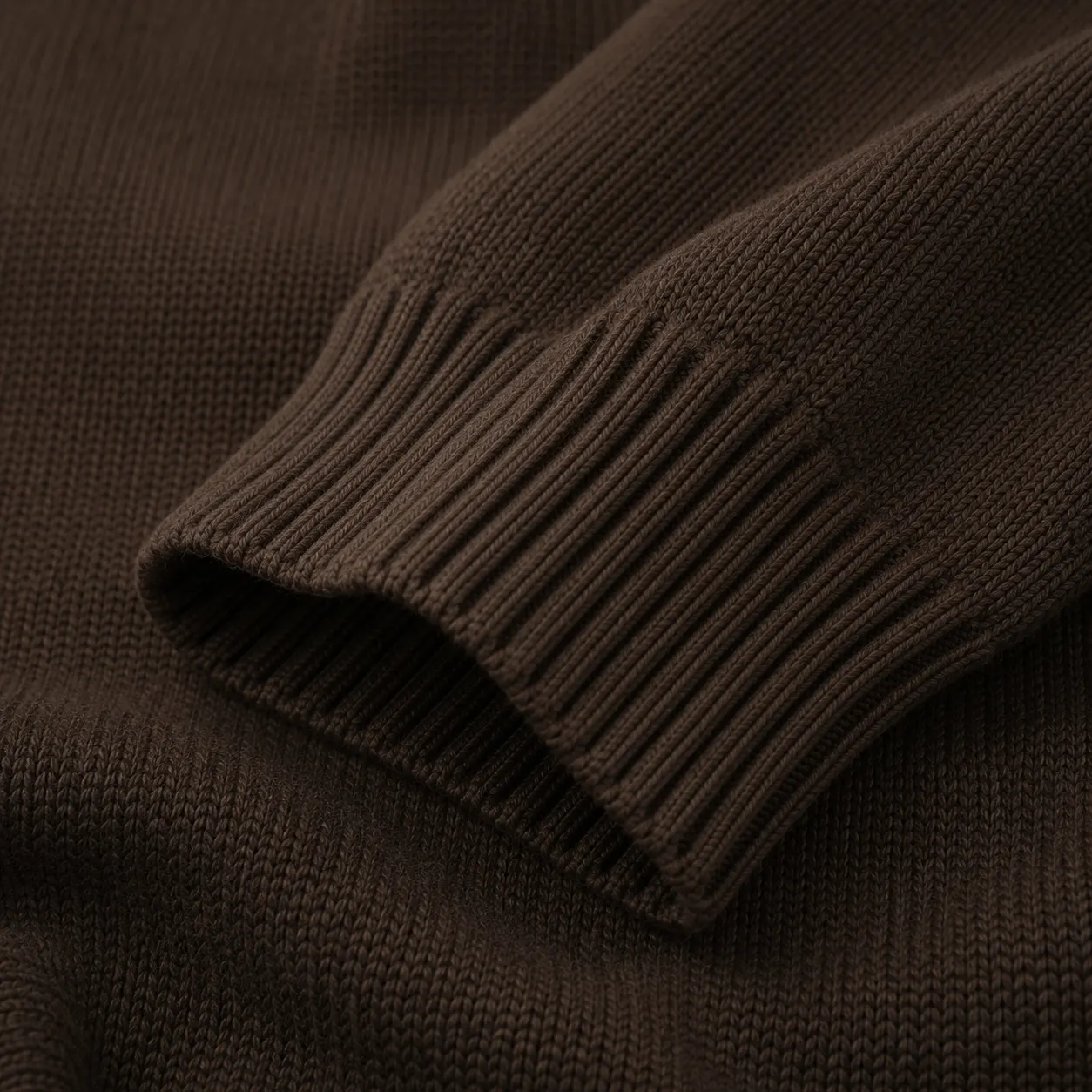 Master Fawn Knit Sweater EME Studios — buzo streetwear original, vista lateral