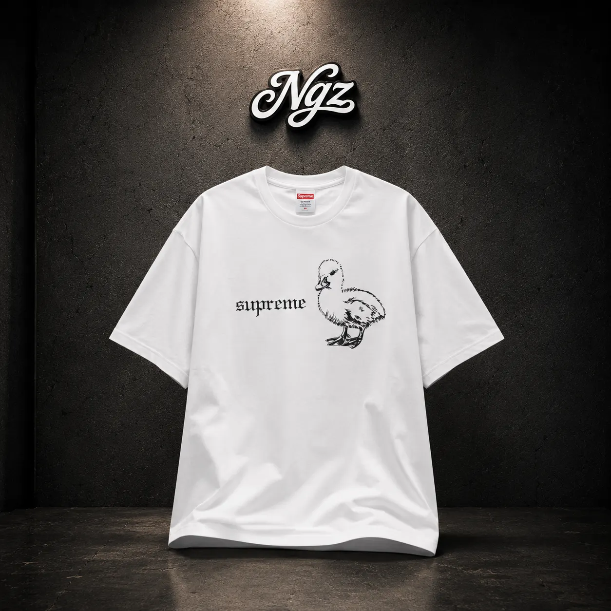 Supreme Duck Tee 'White Corteiz — remera streetwear original, vista frontal