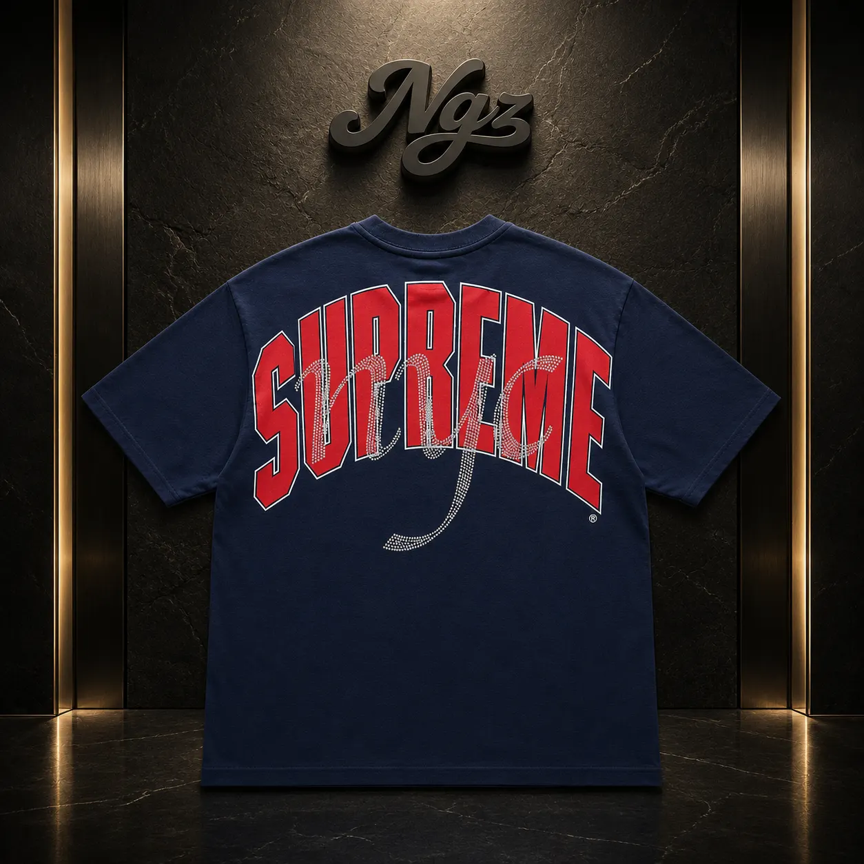 Supreme Rhinestone Script S/S Top — remera streetwear original, vista frontal