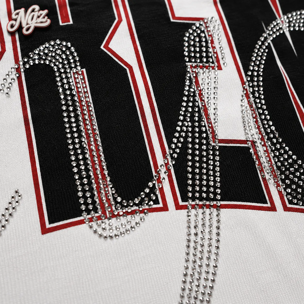 Supreme Rhinestone Script White — remera streetwear original, detalle