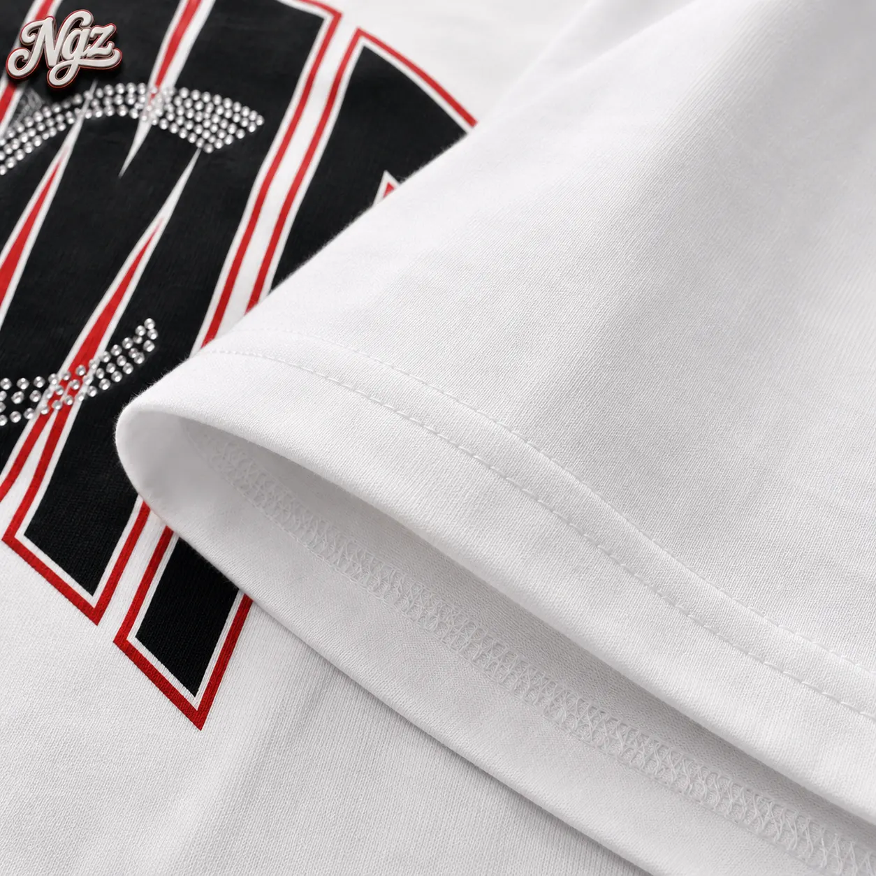 Supreme Rhinestone Script White — remera streetwear original, vista lateral