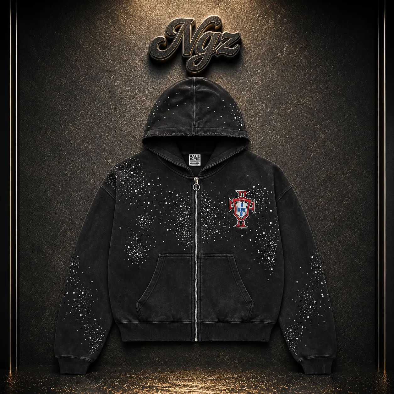 Vale Forever "Pluto Clustered" Valley — buzo streetwear original, vista frontal