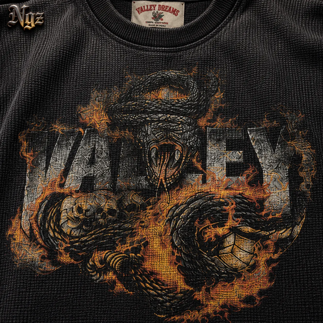 Vale Forever Serpent Thermal "Black" Valley — remera streetwear original, vista trasera